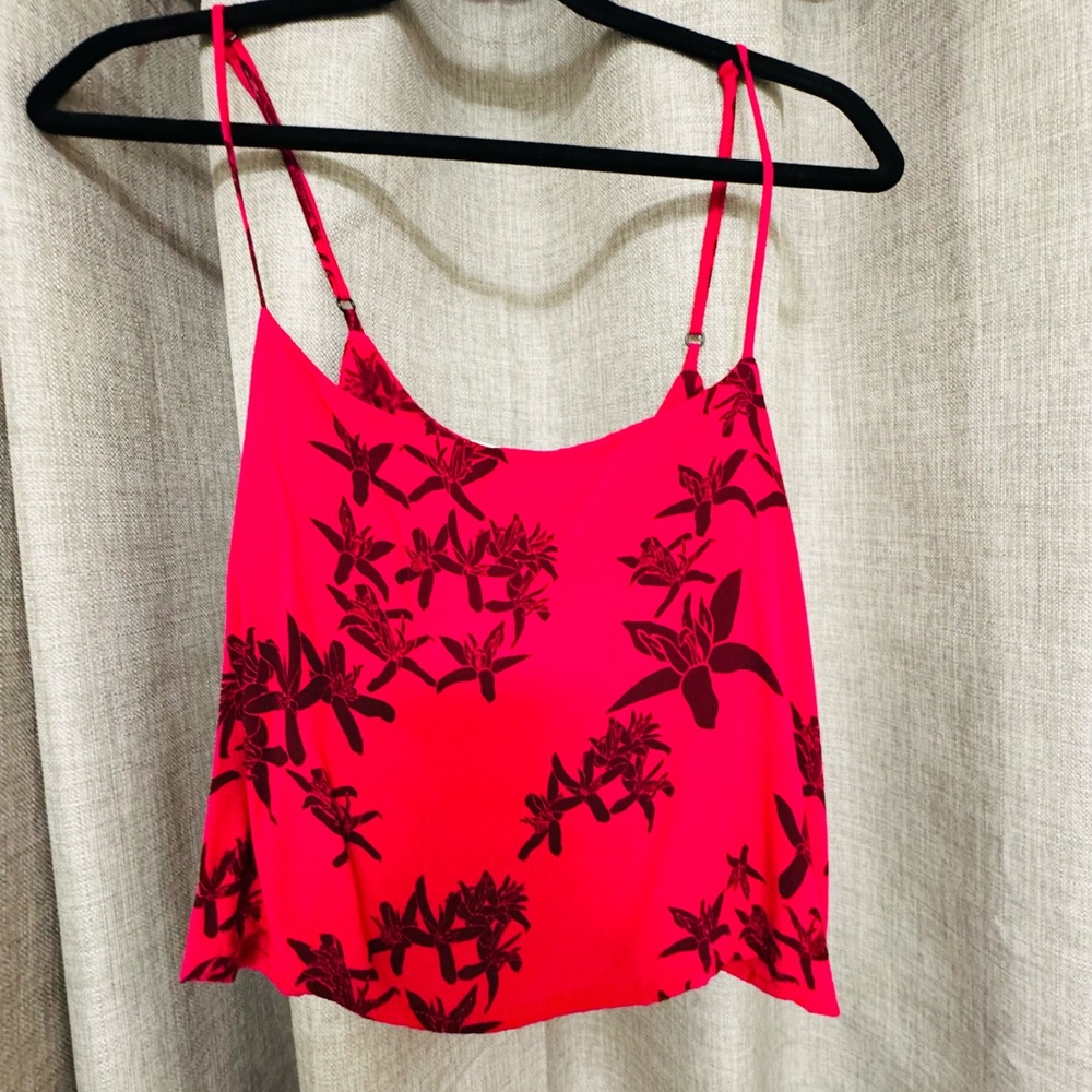 Fighting Eel Pink Graphic Crop Camisole
